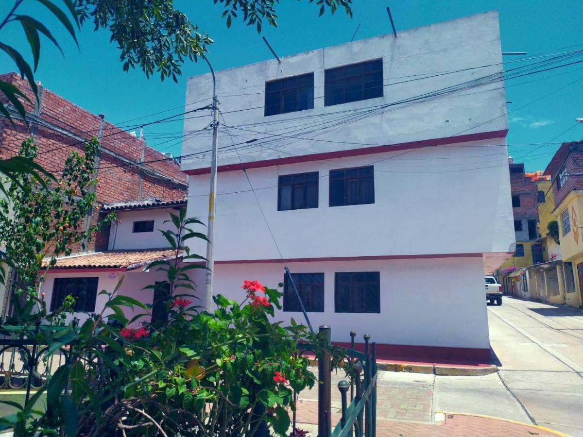 Mirador Backpackers B&B Huaraz  Bagian luar foto